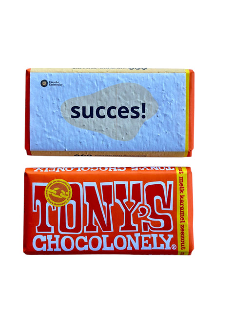 Tony's Chocolonely reep met wikkel van groeipapier